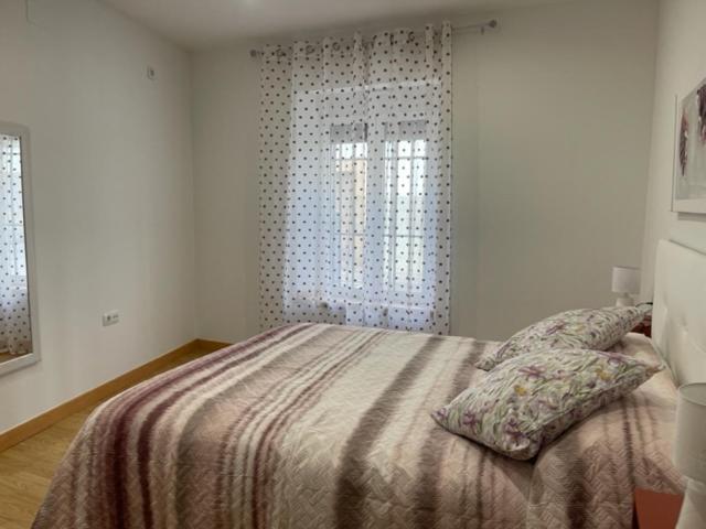 Apartamentos Turisticos Los Barruecos Caceres Bagian luar foto