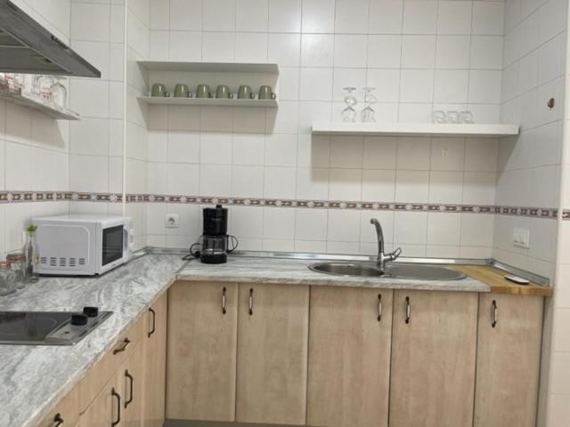 Apartamentos Turisticos Los Barruecos Caceres Bagian luar foto
