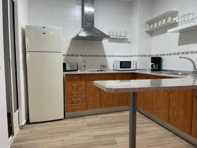 Apartamentos Turisticos Los Barruecos Caceres Bagian luar foto