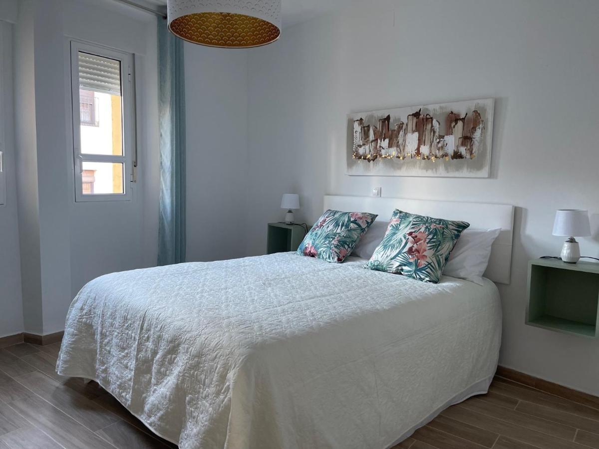 Apartamentos Turisticos Los Barruecos Caceres Bagian luar foto